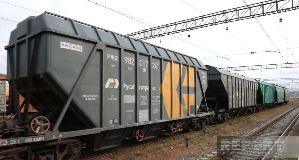 A train carrying Russian grain. Baku, March 9, 2026. Photo: Report https://report.az/ru/biznes/segodnya-cherez-azerbajdzhan-v-armeniyu-otpravyat-rossijskoe-zerno