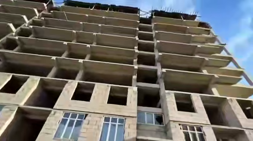 Shareholders of the "Cozy House" housing cooperative appealed to the head of Dagestan with a request to complete the building. Photo: Tut Dagestan / Telegram channel Shareholders of the "Cozy House" housing cooperative appealed to the head of Dagestan with a request to complete the building. Photo: Tut Dagestan / Telegram channel