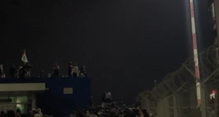 Unrest at Makhachkala Airport. Still from Zvezda TV video: https://tvzvezda.ru/news/20231030194-GL1aM.html.