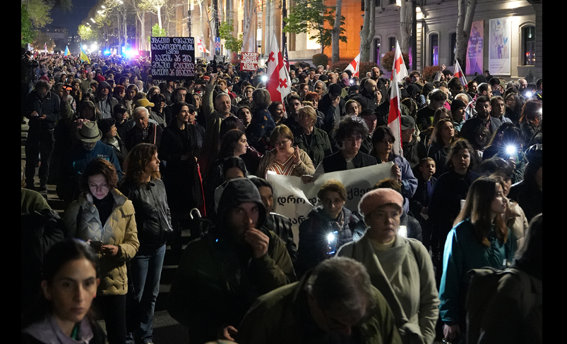 Protest march in Tbilisi. Screenshot of the photo "Mautskebeli" from April 18, 2026, https://www.facebook.com/photo/?fbid=1622268069898640&set=pcb.1622282206563893 (Meta, the company that owns the social network, is banned in Russia).