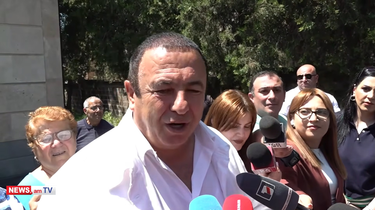 Gagik Tsarukyan. Still from video https://www.youtube.com/watch?v=HqROsthLfnM&t=53s Gagik Tsarukyan. Still from video https://www.youtube.com/watch?v=HqROsthLfnM&t=53s