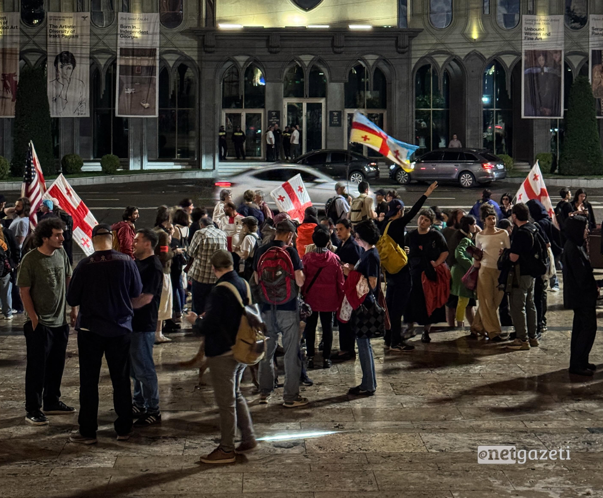 Activists outside the Georgian Parliament in Tbilisi on the 560th day of continuous protests. Photo: Netgazeti/ Facebook