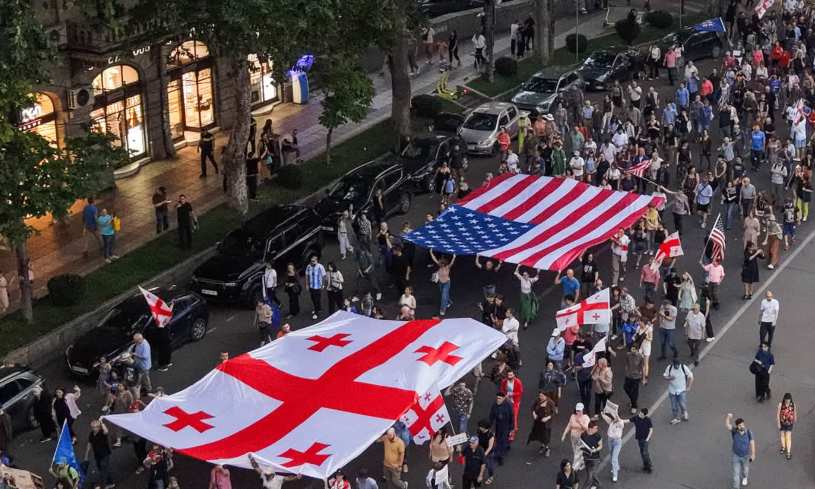 Participants of the march in Tbilisi. Screenshot of photo Mo Se from 04.07.26, https://www.facebook.com/photo?fbid=4360891467558925&set=pcb.4360892304225508 Participants of the march in Tbilisi. Screenshot of photo Mo Se from 04.07.26, https://www.facebook.com/photo?fbid=4360891467558925&set=pcb.4360892304225508
