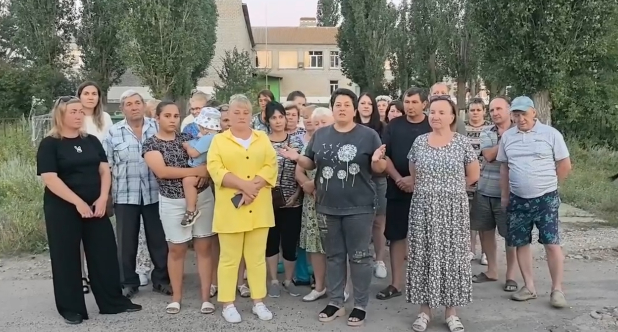 Residents of Vodny are recording a video appeal to the head of the Investigative Committee, Alexander Bastrykin. Frame from the video https://dzen.ru/video/watch/6a4a03ef5ec2671d975d4fa6 Residents of Vodny are recording a video appeal to the head of the Investigative Committee, Alexander Bastrykin. Frame from the video https://dzen.ru/video/watch/6a4a03ef5ec2671d975d4fa6