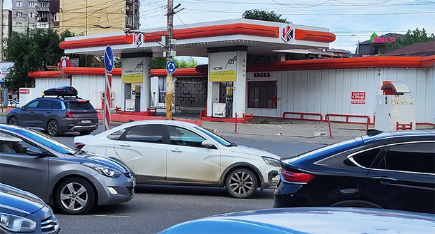 Gas station. Photo by Oleg Ionov for "Caucasian Knot" Gas station. Photo by Oleg Ionov for "Caucasian Knot"