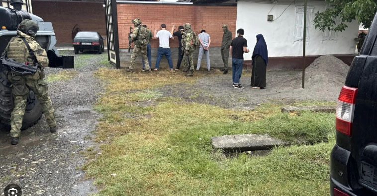 Law enforcement officers detain suspects. July 31, 2026. Screenshot of the video https://t.me/mvdri/10800