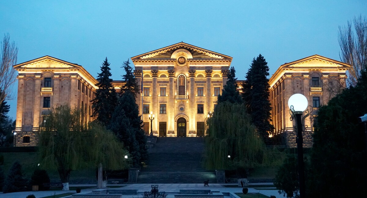 The building of the Armenian Parliament. Photo "Caucasian Knot" The building of the Armenian Parliament. Photo "Caucasian Knot"