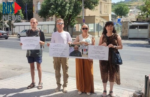 Picket participants in Yerevan supported Russian prisoners.