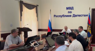 Meeting of gas station owners with the head of the Ministry of Internal Affairs of Dagestan. Still frame from the video from the Telegram channel "Criminal Chronicle" dated 08.08.26, https://t.me/criminal_chronicle/9006