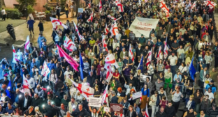 March in Tbilisi. Screenshot photo Mo Se from 27.09.26, https://www.facebook.com/photo?fbid=4447511558896915&set=pcb.4447514758896595 (the activities of the Meta company, which owns the social network, are banned in Russia)