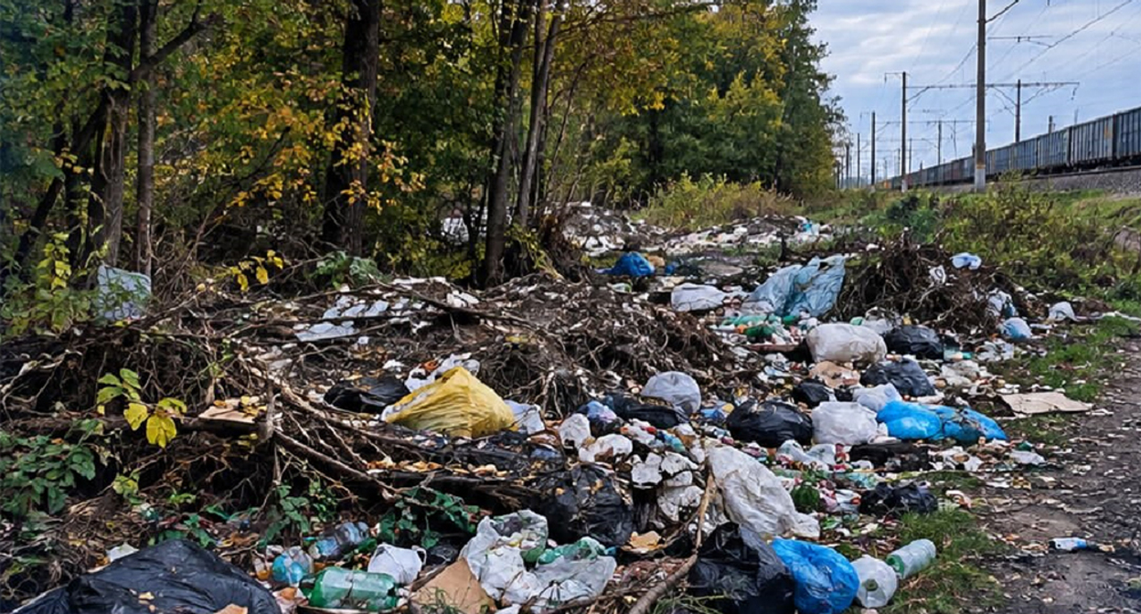 Illegal dump in Terek. Screenshot of the publication https://www.instagram.com/p/DegTXpYDM21 (the activities of the company Meta (owner of Facebook, Instagram, and WhatsApp) are banned in Russia) Illegal dump in Terek. Screenshot of the publication https://www.instagram.com/p/DegTXpYDM21 (the activities of the company Meta (owner of Facebook, Instagram, and WhatsApp) are banned in Russia)