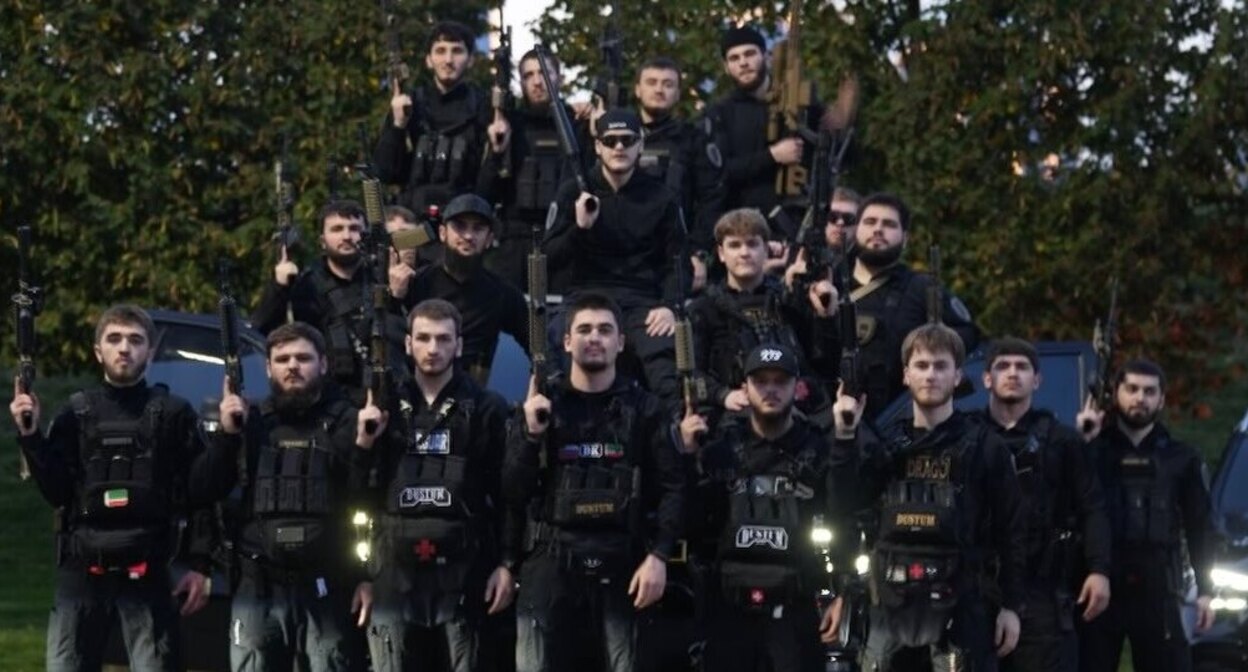 Adam Kadyrov with friends, relatives, and bodyguards. Screenshot of the publication on the page komanda_k13 in Instagram**